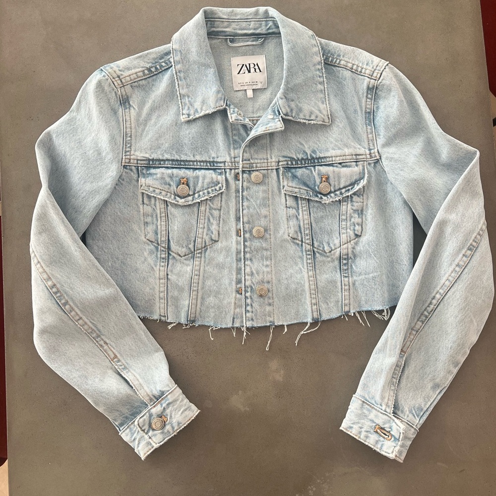 Cropped Jean Jacket - Picture 2 of 6